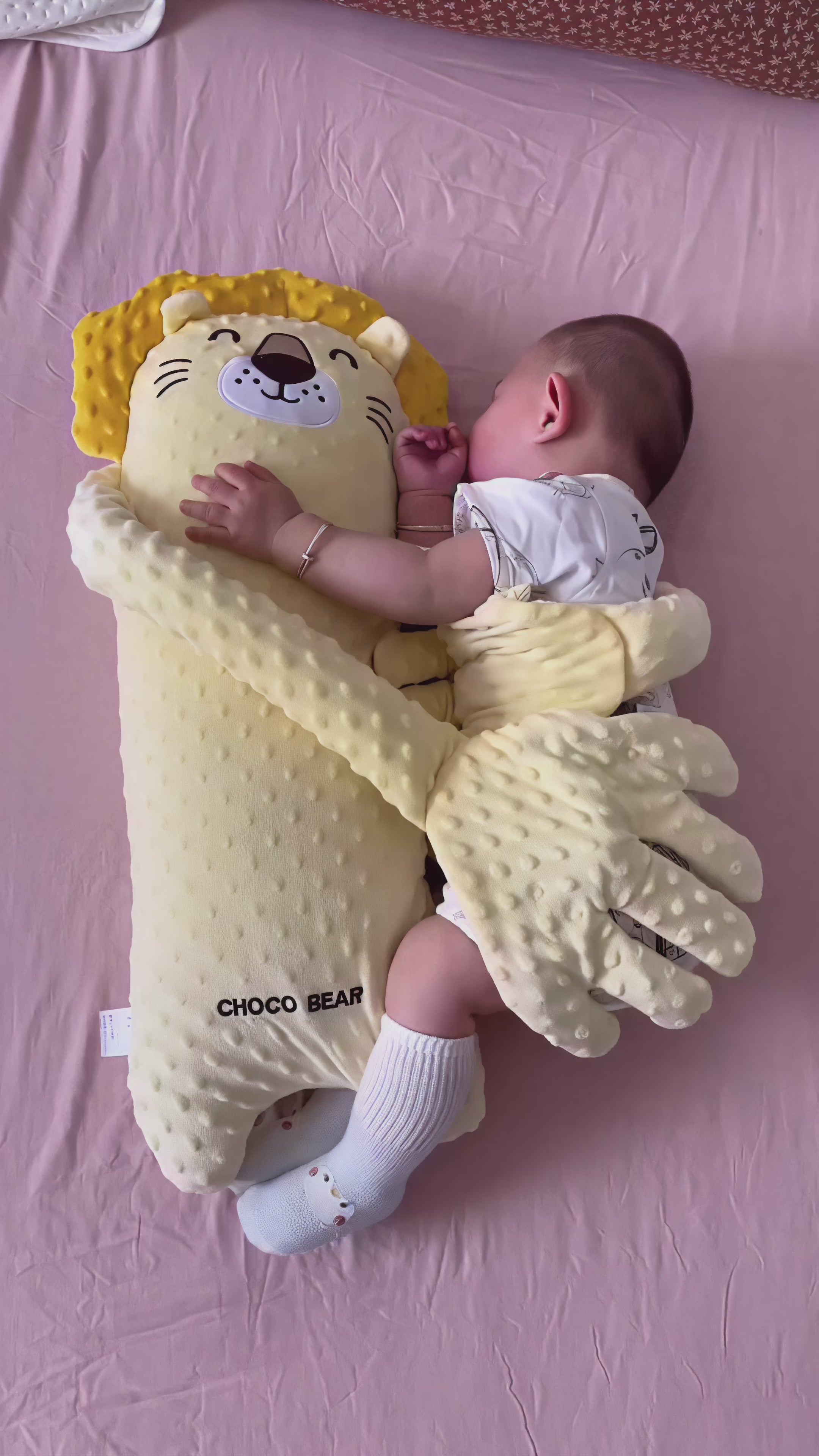 Baby-soothing & Sleeping Hug Pillow